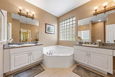 2786 SE Stonebriar Way #2786, Stuart, FL 34997 - Photo 14