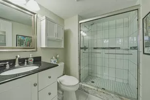9411 N Hollybrook Lake Dr, Pembroke Pines, FL 33025 - Photo 8