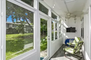 74 Newport Ct E, Deerfield Beach, FL 33442 - Photo 16