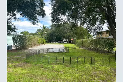 5028 SE Driftwood Avenue, Stuart, FL 34997 - Photo 2