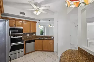 301 SW 158th Terrace, Pembroke Pines, FL 33027 - Photo 6