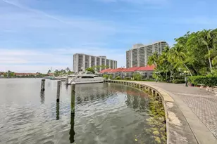 3640 Yacht Club Dr, Aventura, FL 33180 - Photo 14
