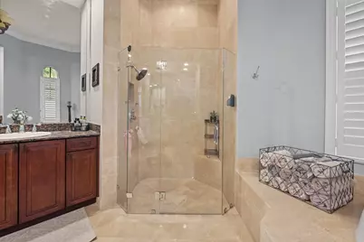 10586 Versailles Boulevard, Wellington, FL 33449 - Photo 22