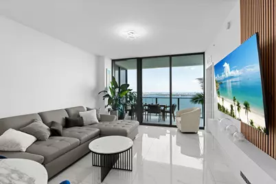 700 NE 24th Street #4304, Miami, FL 33137 - Photo 2