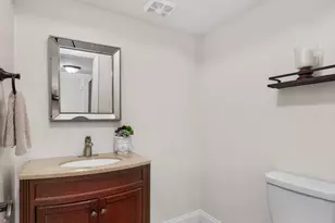 219 Wimbledon Lakes Dr, Plantation, FL 33324 - Photo 30