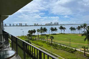 801 Lake Shore Dr, Lake Park, FL 33403 - Photo 1