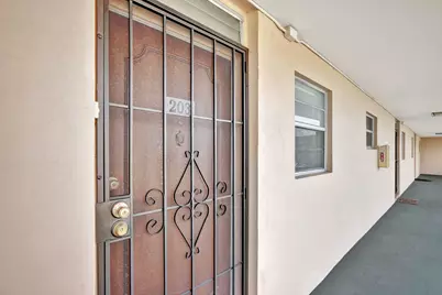 2800 NW 47th Terrace #203B, Lauderdale Lakes, FL 33313 - Photo 2