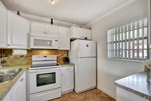 2800 NW 47th Terrace, Lauderdale Lakes, FL 33313 - Photo 4