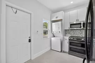 621 NW 3rd Ave, Pompano Beach, FL 33060 - Photo 4