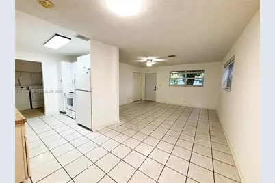 560 SW 50th Terrace, Margate, FL 33068 - Photo 4