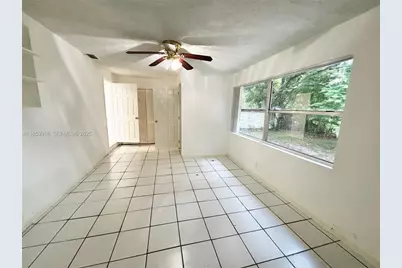 560 SW 50th Terrace, Margate, FL 33068 - Photo 10