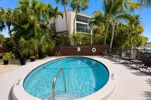 4800 Bayview Dr, Fort Lauderdale, FL 33308 - Photo 32