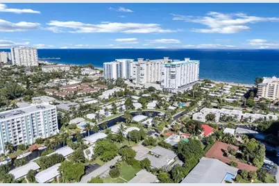 3218 SE 11th Street #A, Pompano Beach, FL 33062 - Photo 1