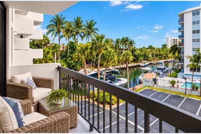 4800 Bayview Drive #306, Fort Lauderdale, FL 33308 - Photo 18