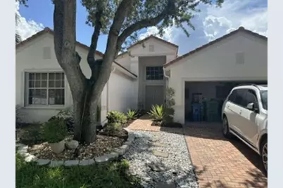389 Cameron Drive, Weston, FL 33326 - Photo 2