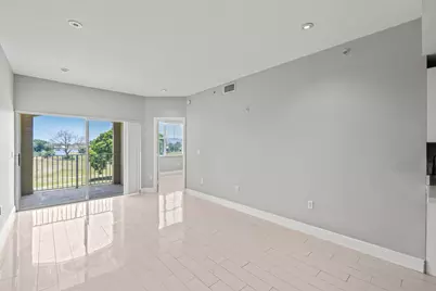 2060 Greenview Shores Boulevard #322, Wellington, FL 33414 - Photo 8