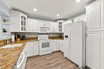 3801 NW 104th Avenue, Coral Springs, FL 33065 - Photo 2