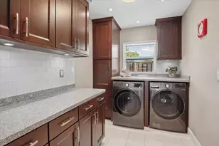 108 NE 22nd St, Wilton Manors, FL 33305 - Photo 12