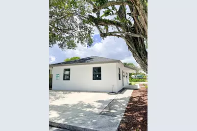 229 N E Street #1, Lake Worth, FL 33460 - Photo 2