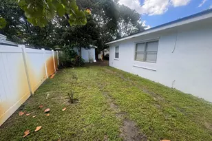 1106 NW 14th Ct, Fort Lauderdale, FL 33311 - Photo 8