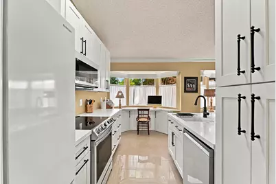9314 NW 9th Place #9314, Plantation, FL 33324 - Photo 6