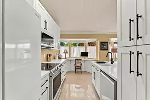 9314 NW 9th Pl, Plantation, FL 33324 - Photo 6