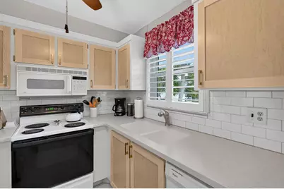 2929 SE Ocean Boulevard #121-6, Stuart, FL 34996 - Photo 6