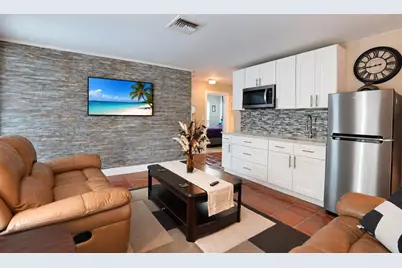 4261 NE 11th Terrace, Pompano Beach, FL 33064 - Photo 2