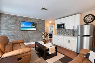 4261 NE 11th Terrace, Pompano Beach, FL 33064 - Photo 2