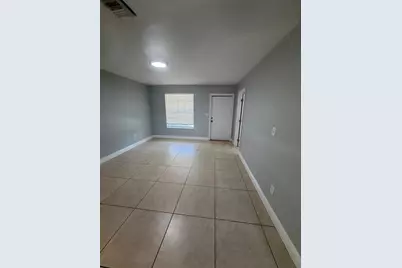 2910 NW 195th Street, Miami Gardens, FL 33056 - Photo 18
