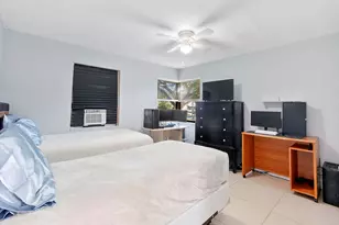 2911 NE 11th Ave, Pompano Beach, FL 33064 - Photo 10
