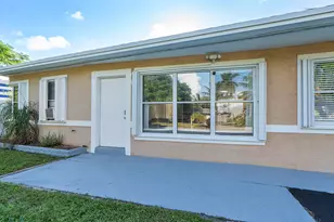 2911 NE 11th Ave, Pompano Beach, FL 33064 - Photo 4