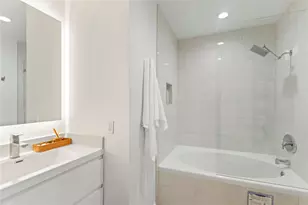 1736 NE 18th St, Fort Lauderdale, FL 33305 - Photo 22