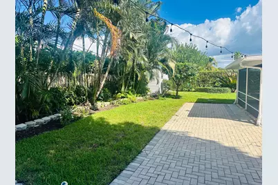 1083 SW 25th Place, Boynton Beach, FL 33426 - Photo 24