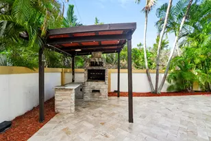 4387 NW 1st Dr, Deerfield Beach, FL 33442 - Photo 8