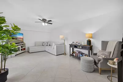 2002 20th Way, West Palm Beach, FL 33407 - Photo 10