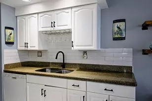 8105 NW 61st St, Tamarac, FL 33321 - Photo 22