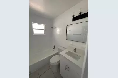 1022 NE 39th Street #1, Oakland Park, FL 33334 - Photo 6