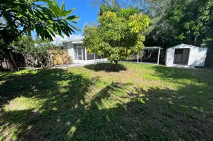 1022 NE 39th St, Oakland Park, FL 33334 - Photo 10