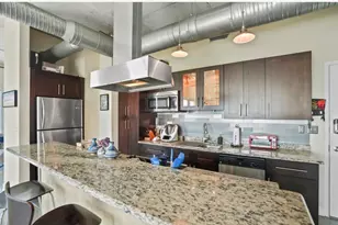 10 SW South River Dr, Miami, FL 33130 - Photo 14