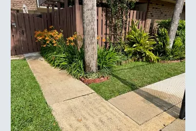5551 NW 61st Place, Tamarac, FL 33319 - Photo 2
