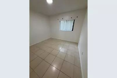 3700 N 56th Avenue #1008, Hollywood, FL 33021 - Photo 4