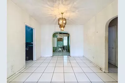 511 NW 46th Street, Miami, FL 33127 - Photo 12