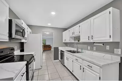 11870 Donlin Drive, Wellington, FL 33414 - Photo 10