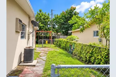 7700 Sunset Strip, Sunrise, FL 33322 - Photo 24