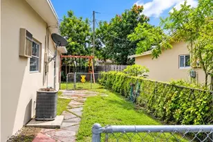 7700 Sunset Strip, Sunrise, FL 33322 - Photo 24