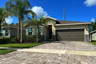 5724 SE Pinehurst Trail, Hobe Sound, FL 33455 - Photo 1