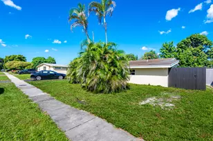 5261 NW 11th St, Lauderhill, FL 33313 - Photo 18