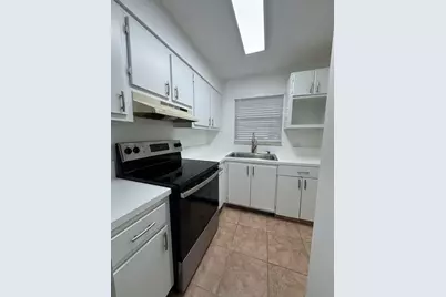 510 Lake Shore Drive #16, Lake Park, FL 33403 - Photo 4