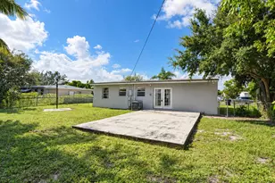 1805 NW 13th Ct, Fort Lauderdale, FL 33311 - Photo 4
